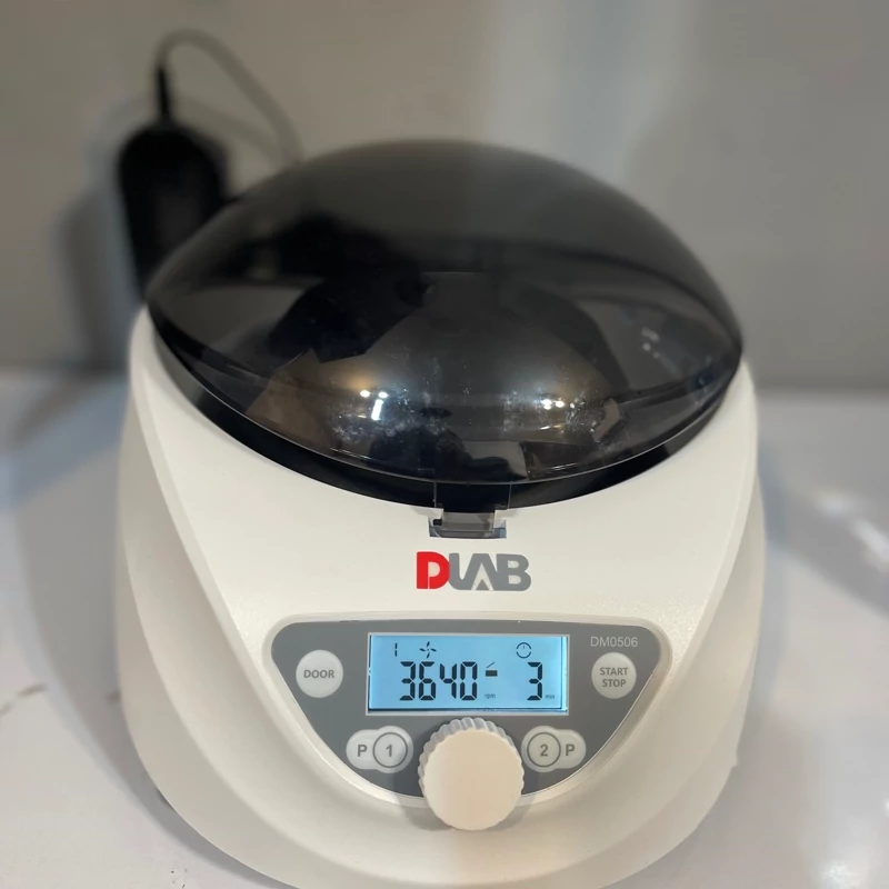 سانتریفیوژ DLAB DM0506